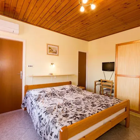 With Parking Space - 27679 Apartman Medulin